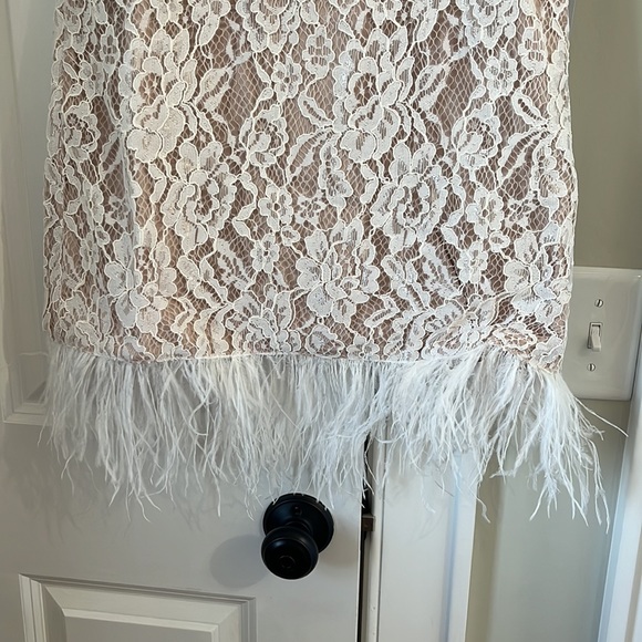 White feather trim dress - Picture 4 of 8